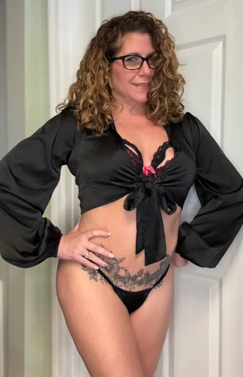 50F.....drop ur age gap and I’ll let you know if we’re a match…