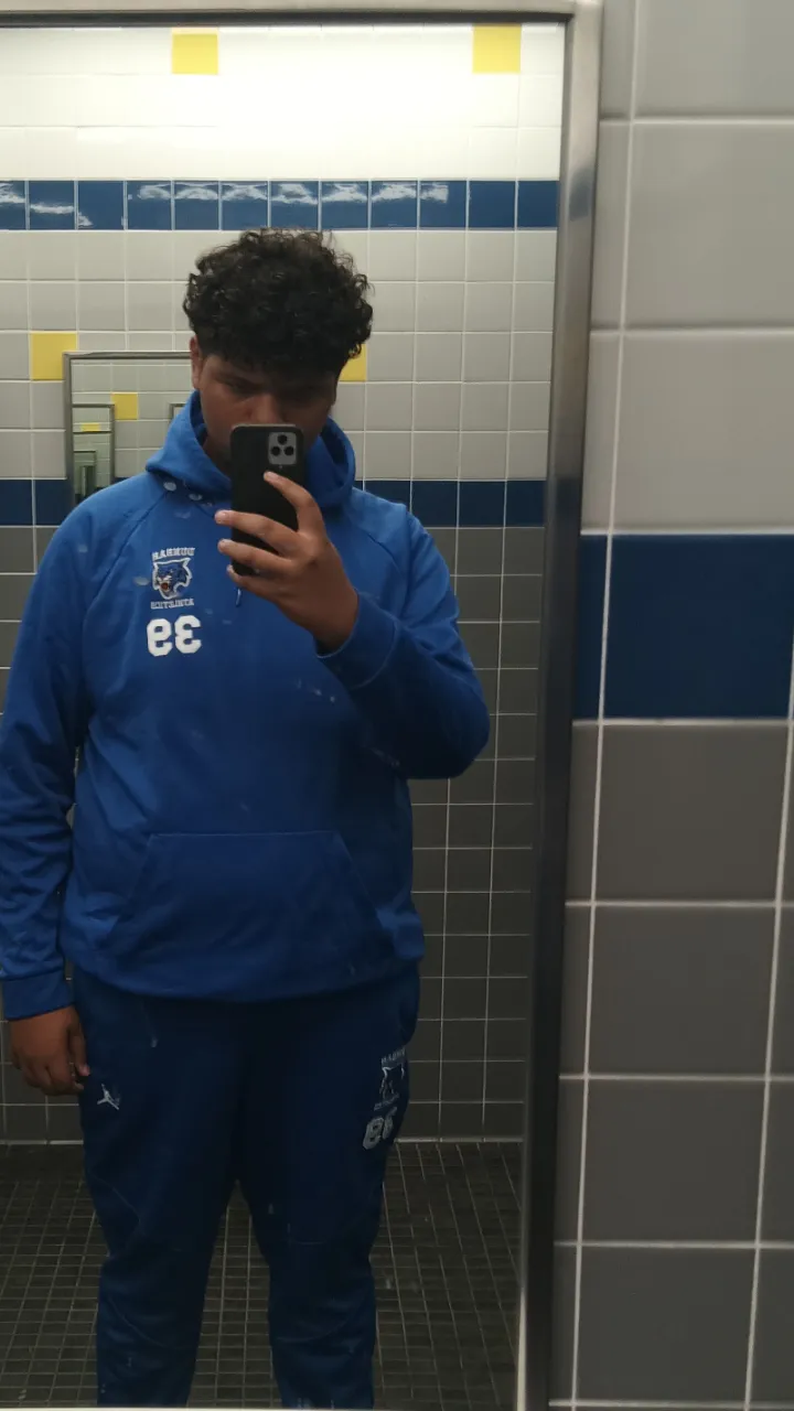 18 [M4F] Forrest Hill