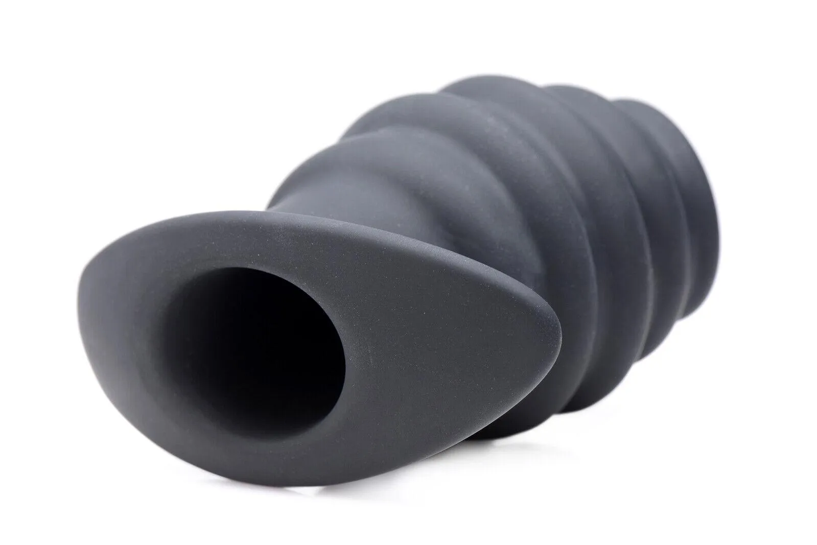 Anyone else here have this tunnel plug and wear it inside a sheath?