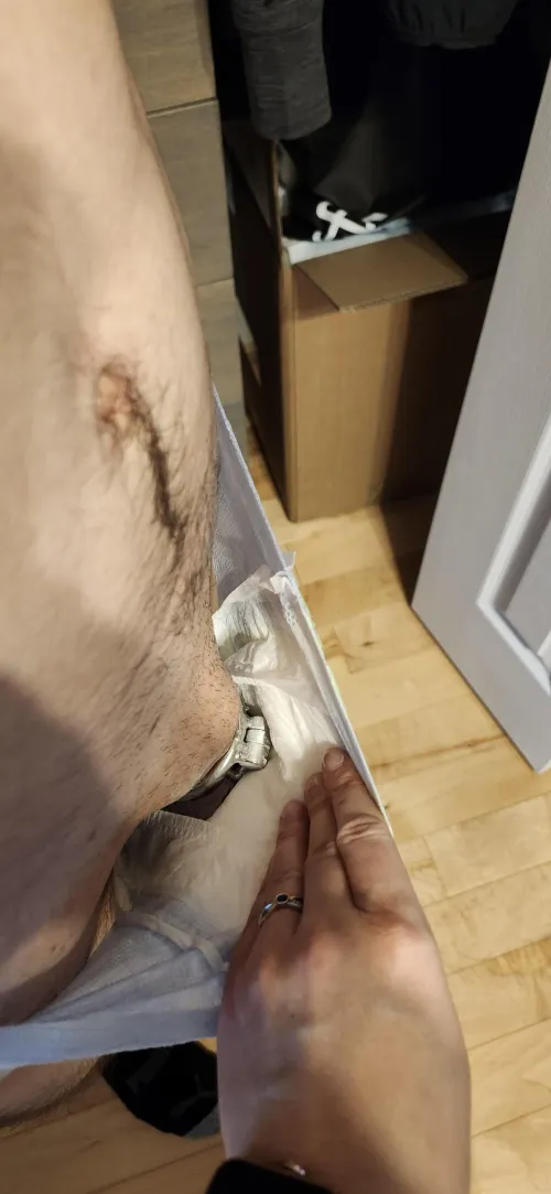 He wants to be a big boy, it is what he deserves 😈