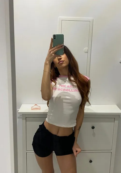 If no one's sent you nudes today, would you want mine? 🤭