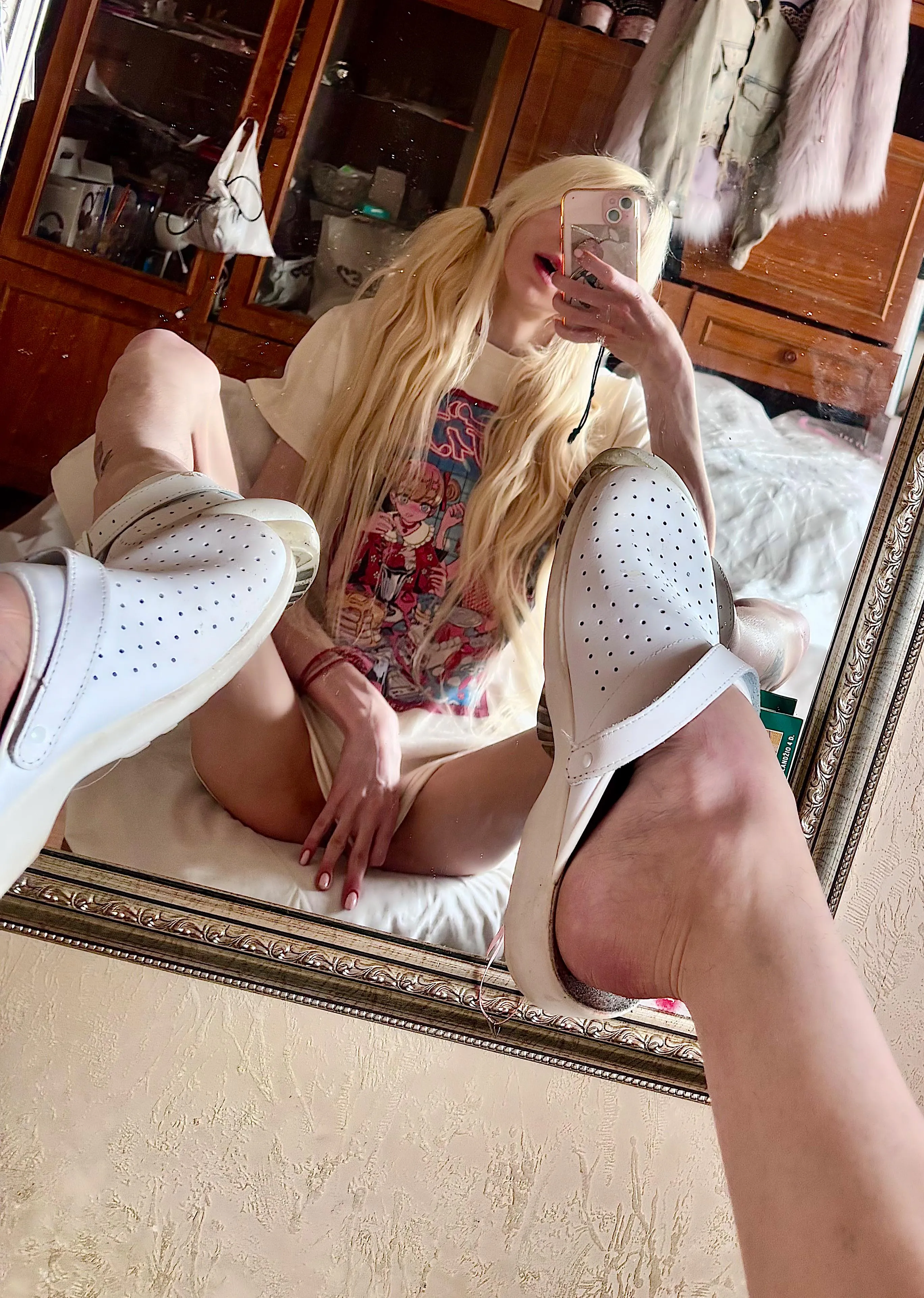 Just a blonde that you won't be able to forget