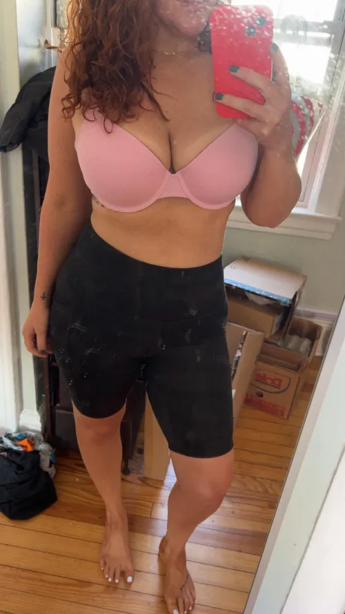 Pink bra selfie