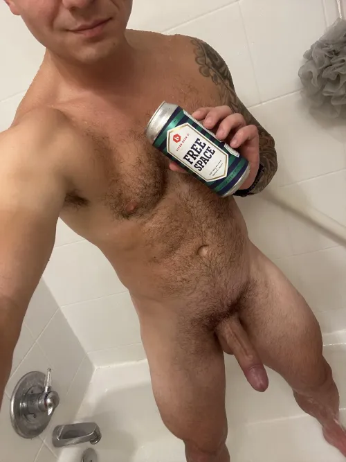 Sadly the end of the weekend is here…luckily I have a Free Space hazy IPA from Bingo Beer!