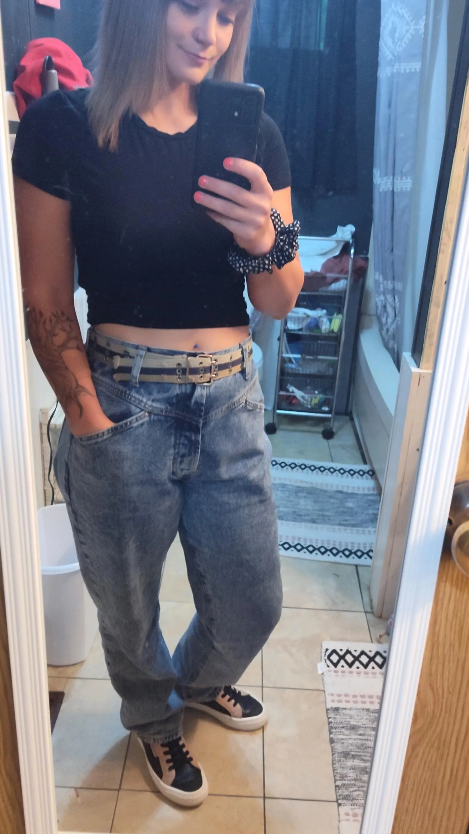 Should I fuck a random redditor who says hi?? hmm