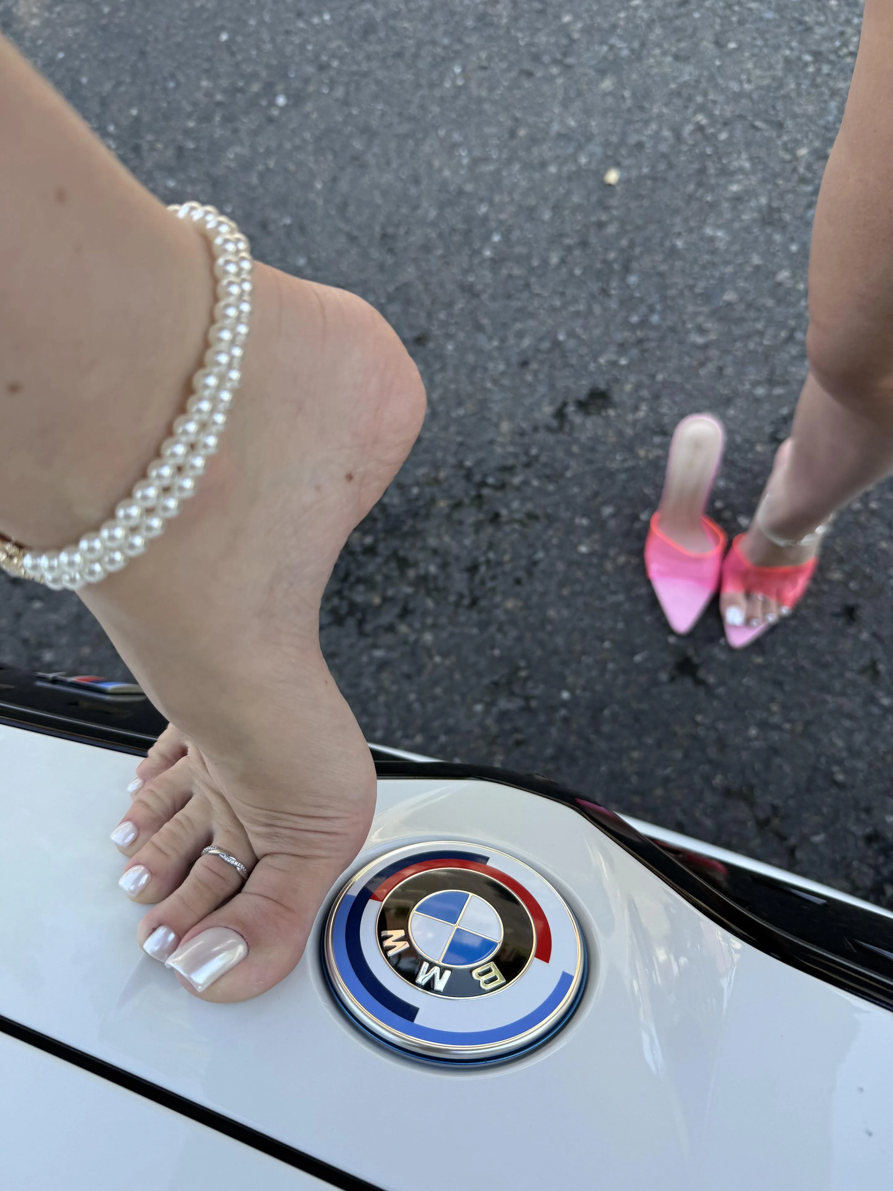 Worship these divine feet and feel the power of my dominance 👑