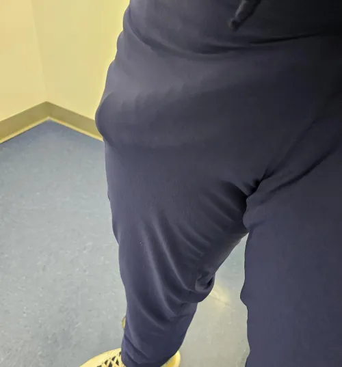 Doctor here with a shift bulge for some female patients 😗