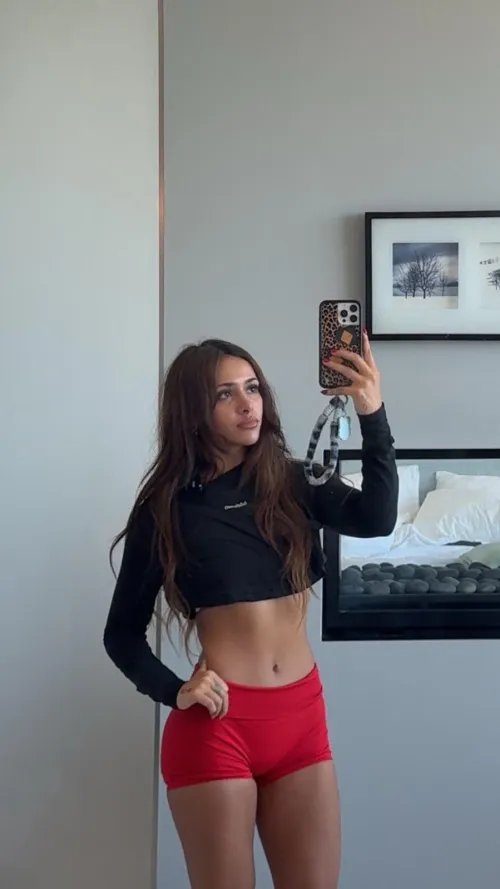 Tiny shorts showing off those thighs 😋