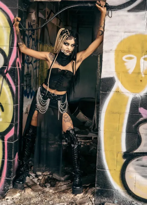 Domina Laveau - Dominatrix + Reprogrammer