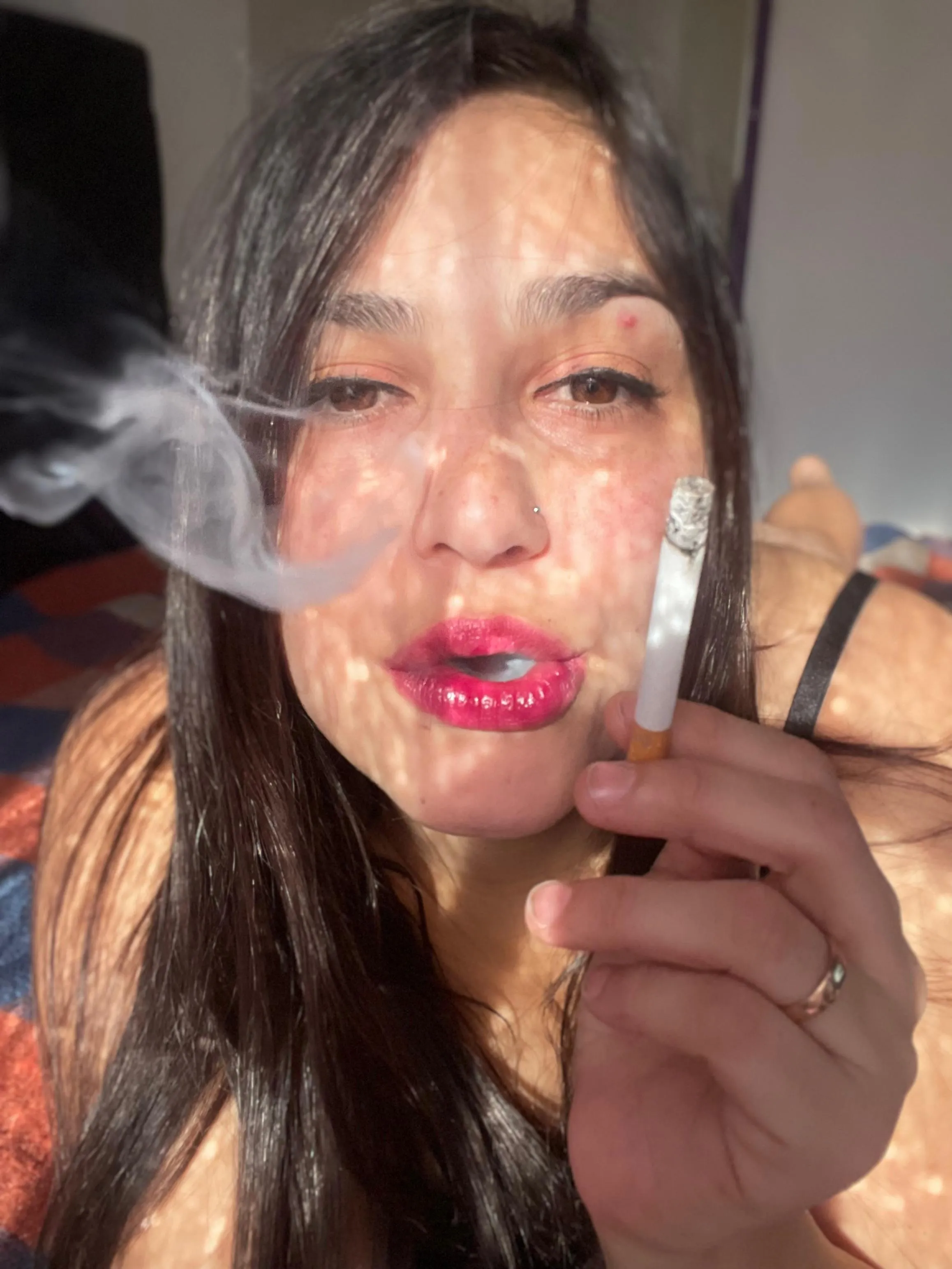 I know you love seeing mommy smoking