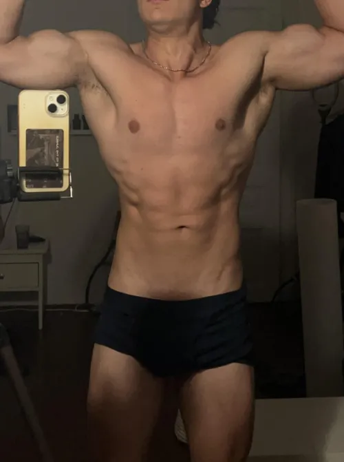 (20)Would you sniff my post workout pits?