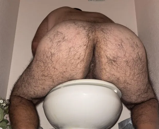 Am I sitting on this the correct way?