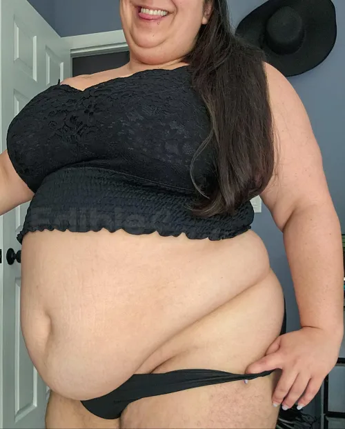 Growing rounder by the day 💫