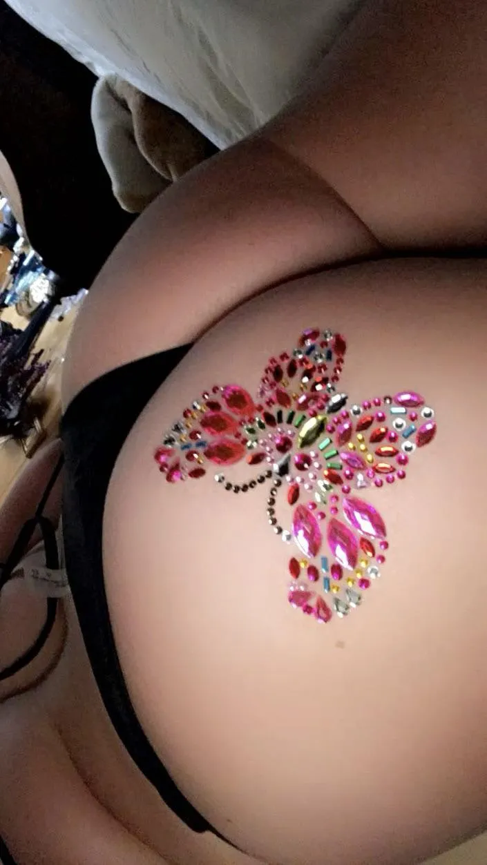 Hiii! Bored and selling pics!! ✨💕💜