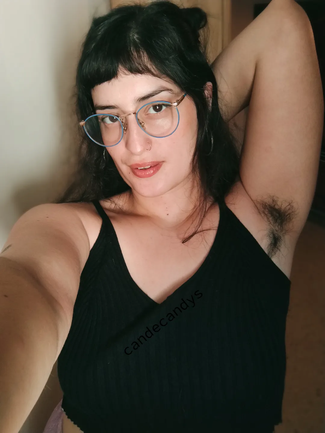 I love being a hairy girl