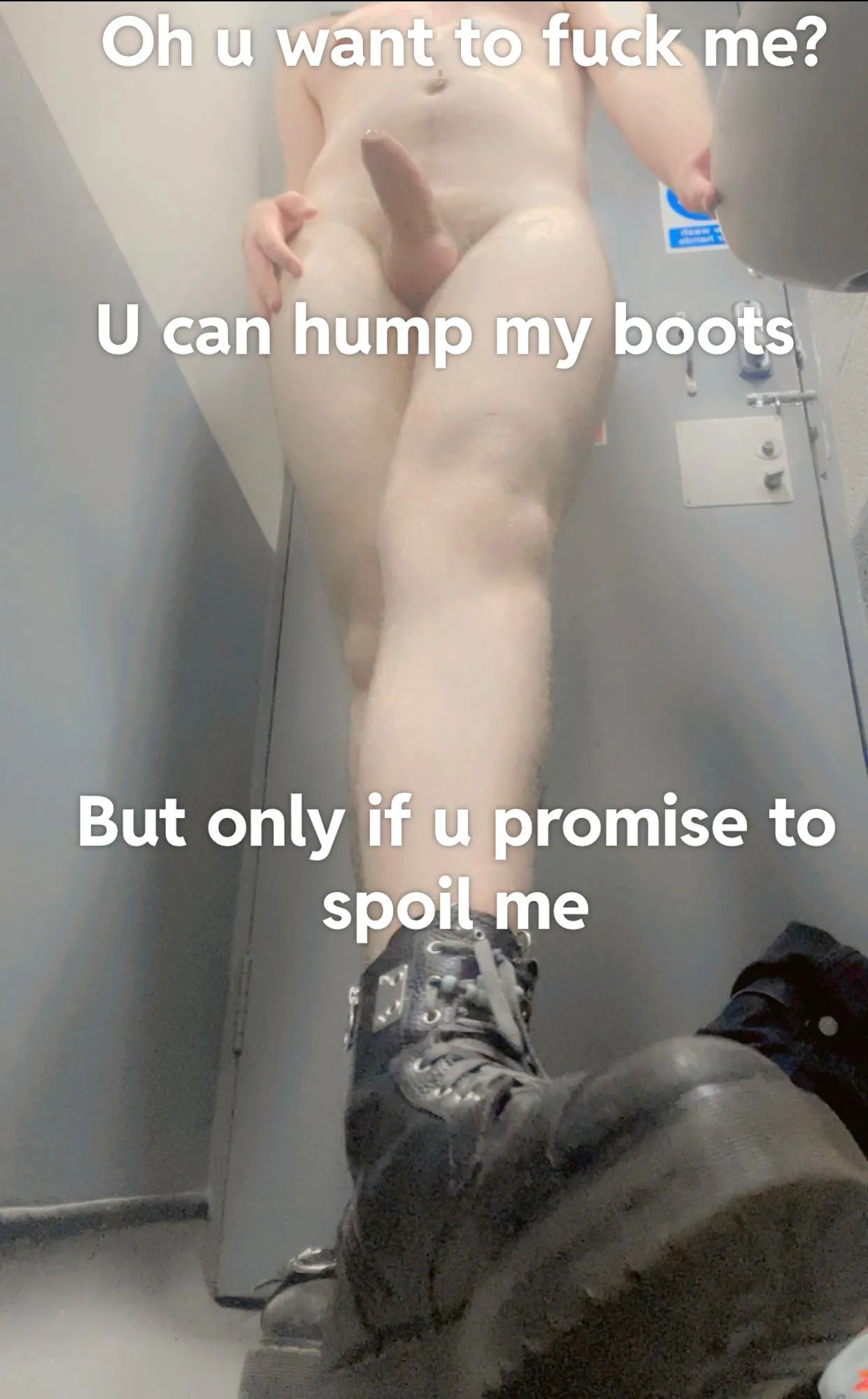 Lick the boots of this twink