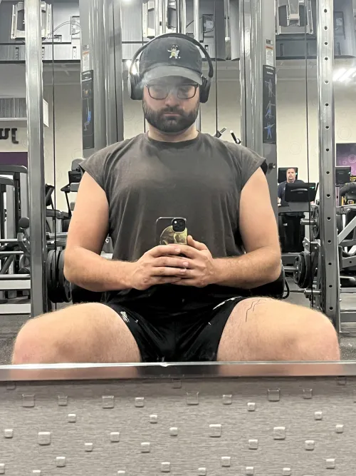 Male 27 Looking for girl who wants to come over and blow me. I’ll cook you dinner in return.