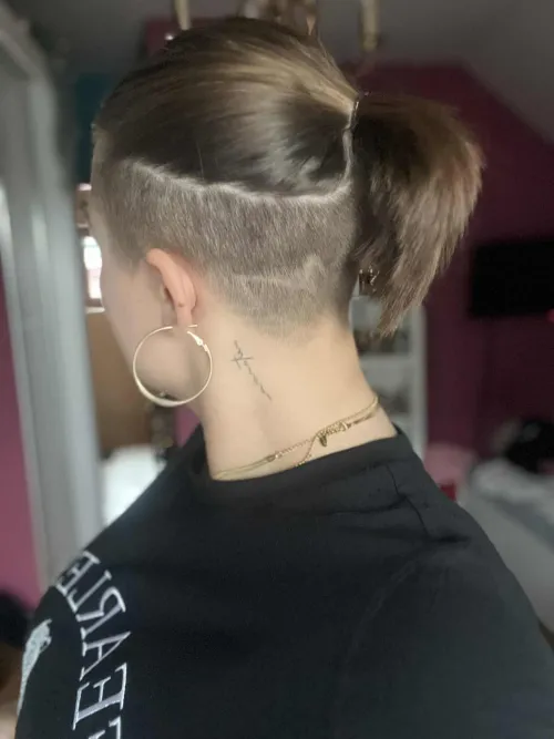 Ponytail + hair tattoo ❤️👌