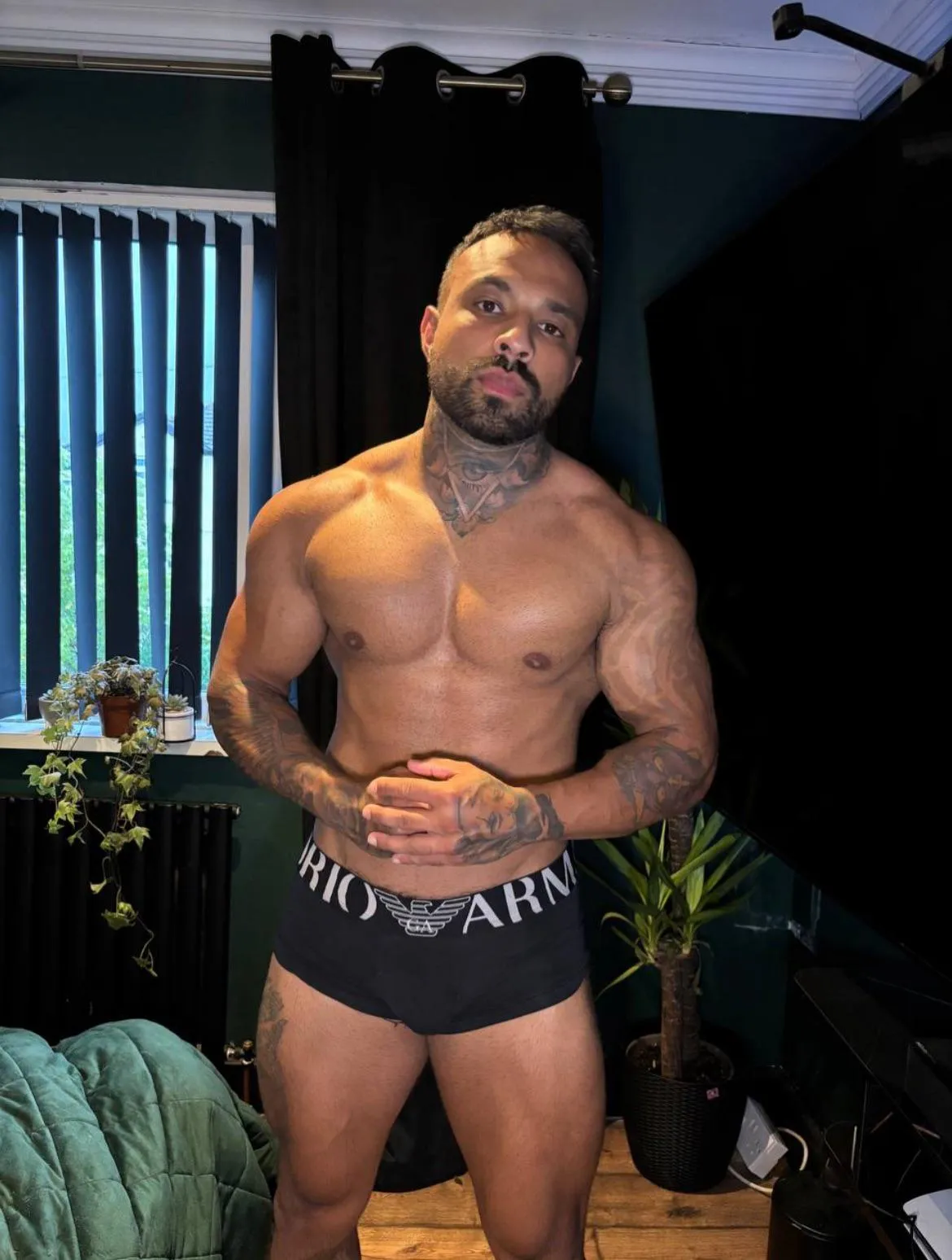 Submit to a R3AL King 🤴🏽