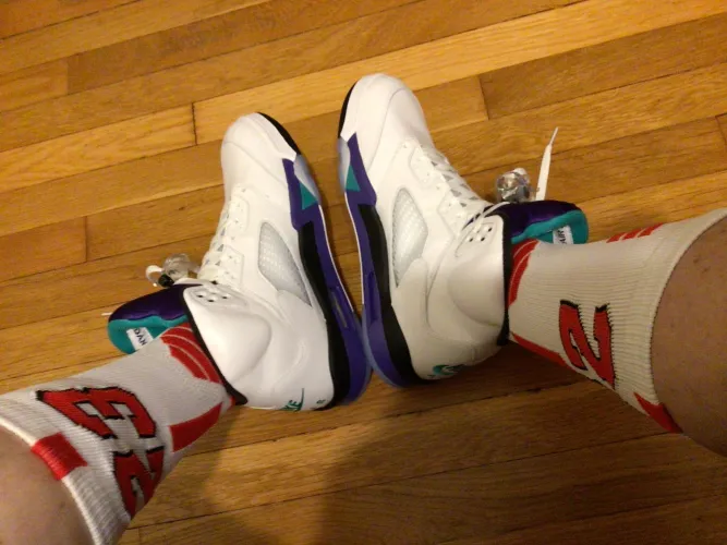 Thoughts Bros on todays match up? Air Jordan 5 Retro OG 