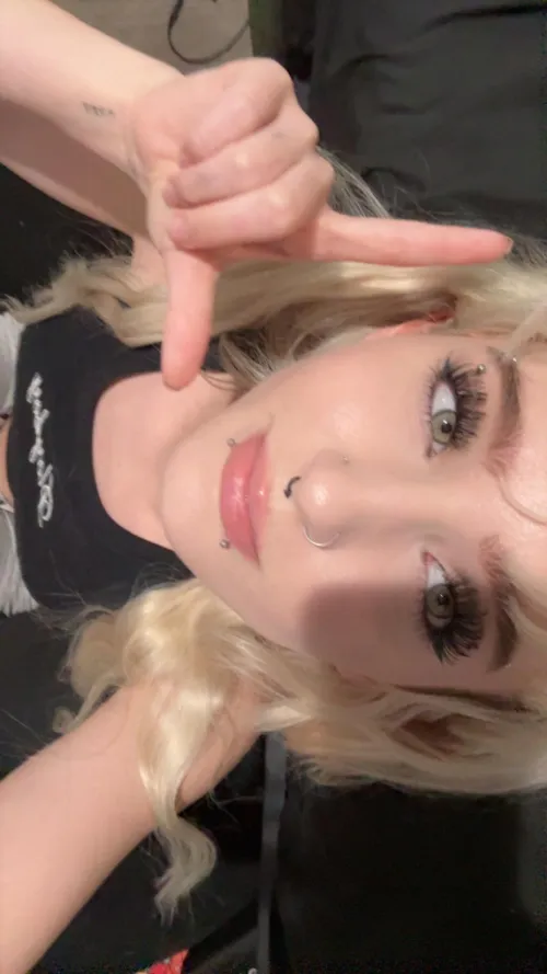 You know you love funding a pretty girls lifestyle;)