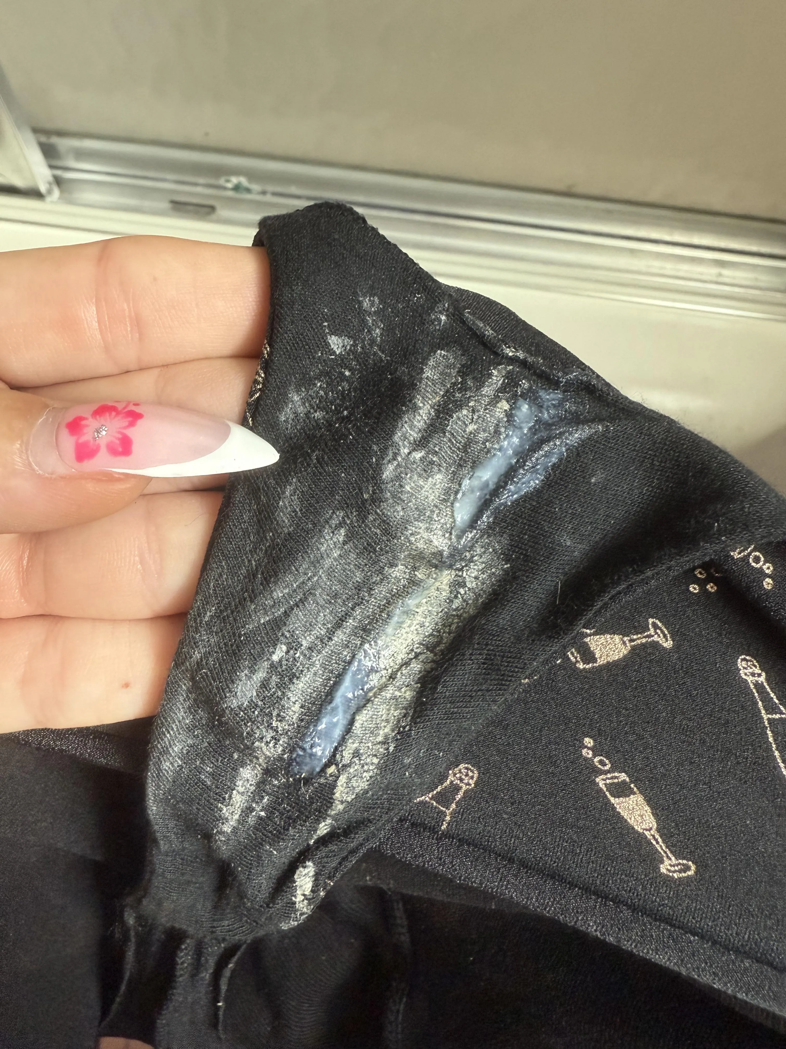 Cheers to being blessed with that wet wet 🤍 one sniff & you’ll be addicted for life 😋