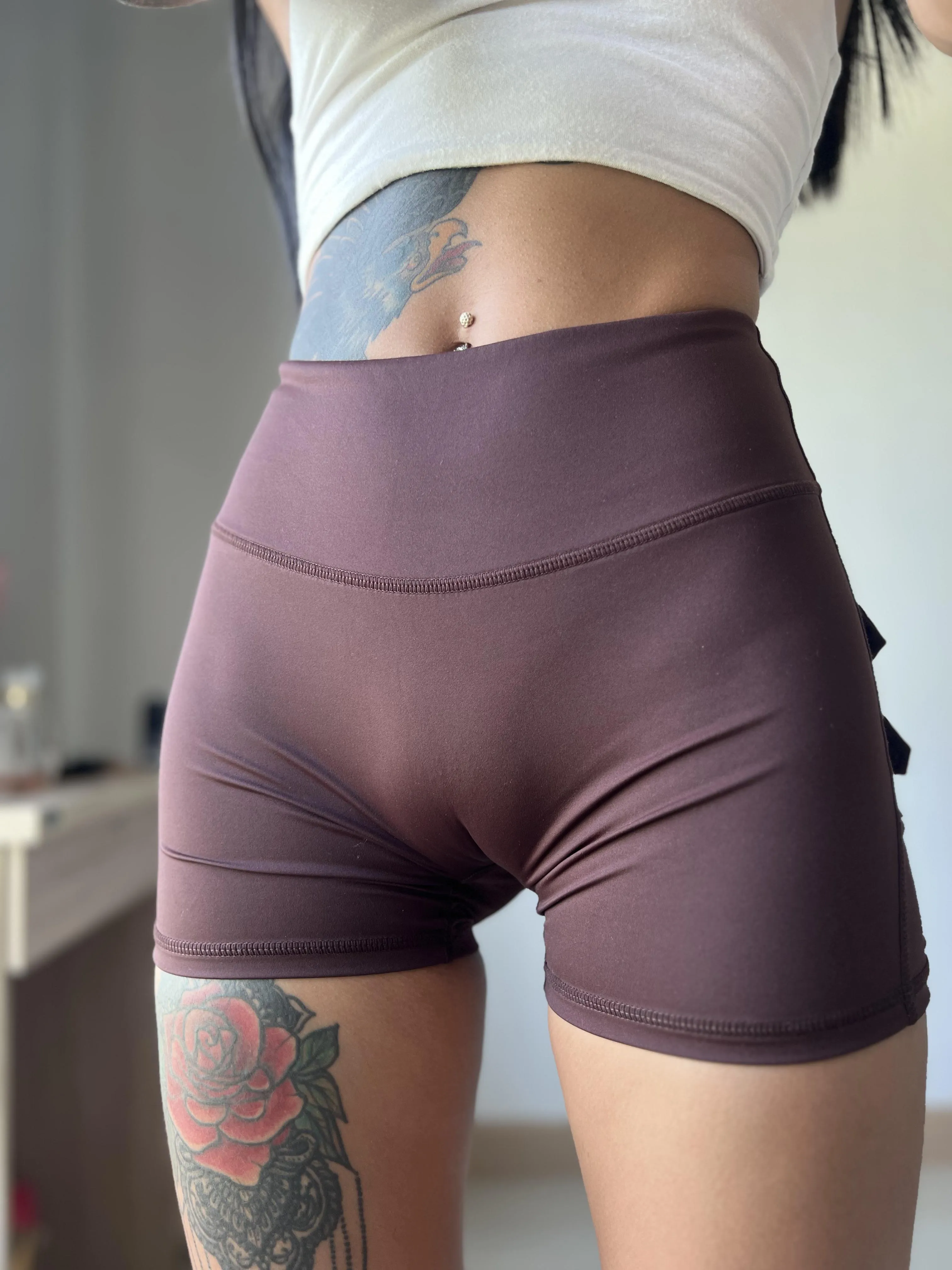 Different shorts, same hungry toe