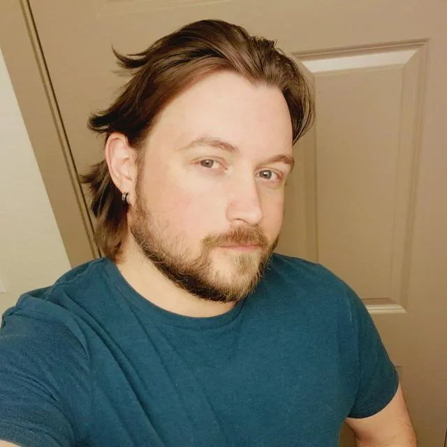 36 [M4M] Bend, Looking for a Straight Friend