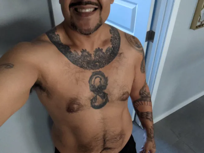 42 [M4F] Married but dirty dad nextdoor looking for a naughty female