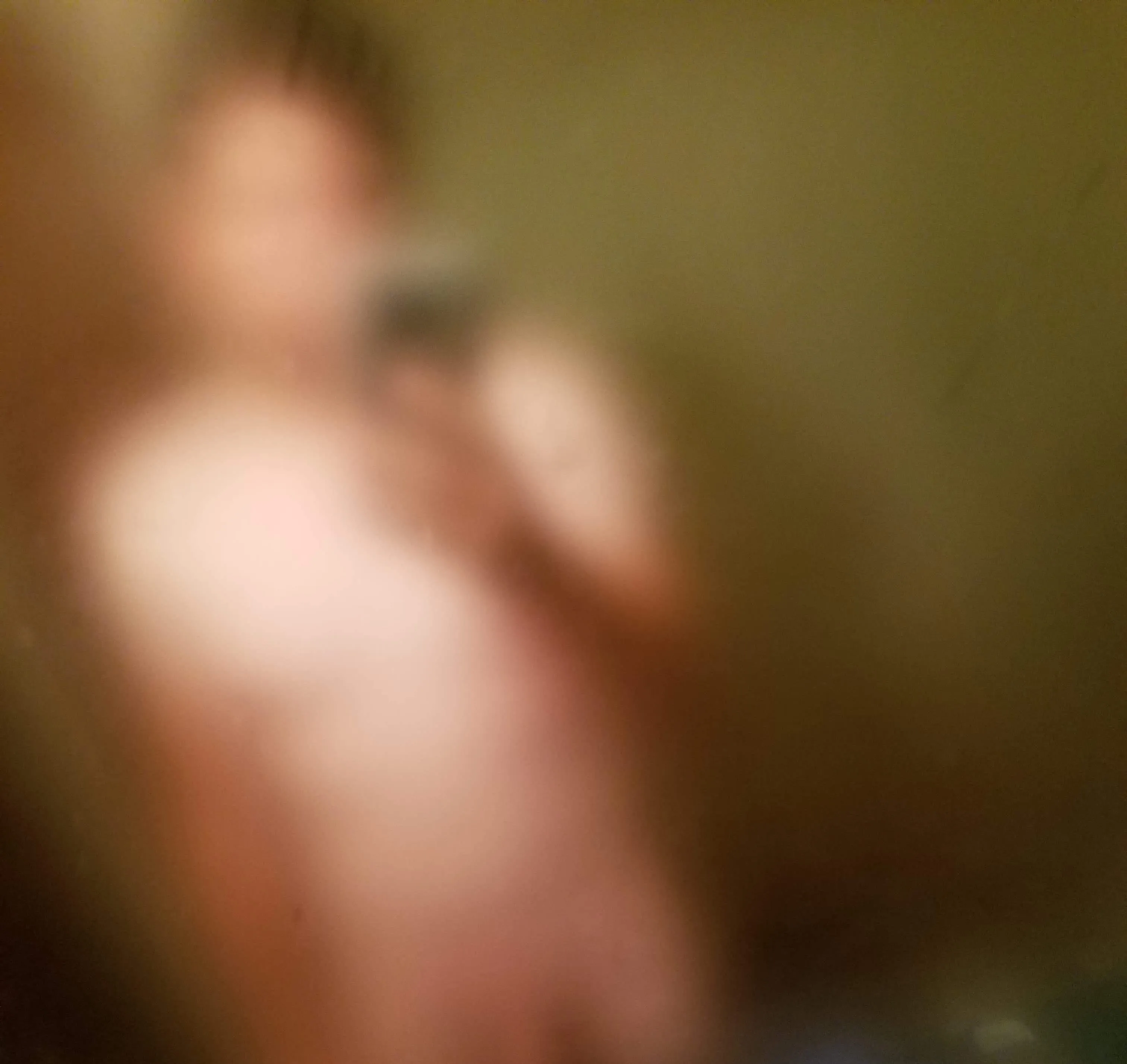 Any bicurious guys wanna fuck me? Dark room anon. Put a load in me and then go. 26/m