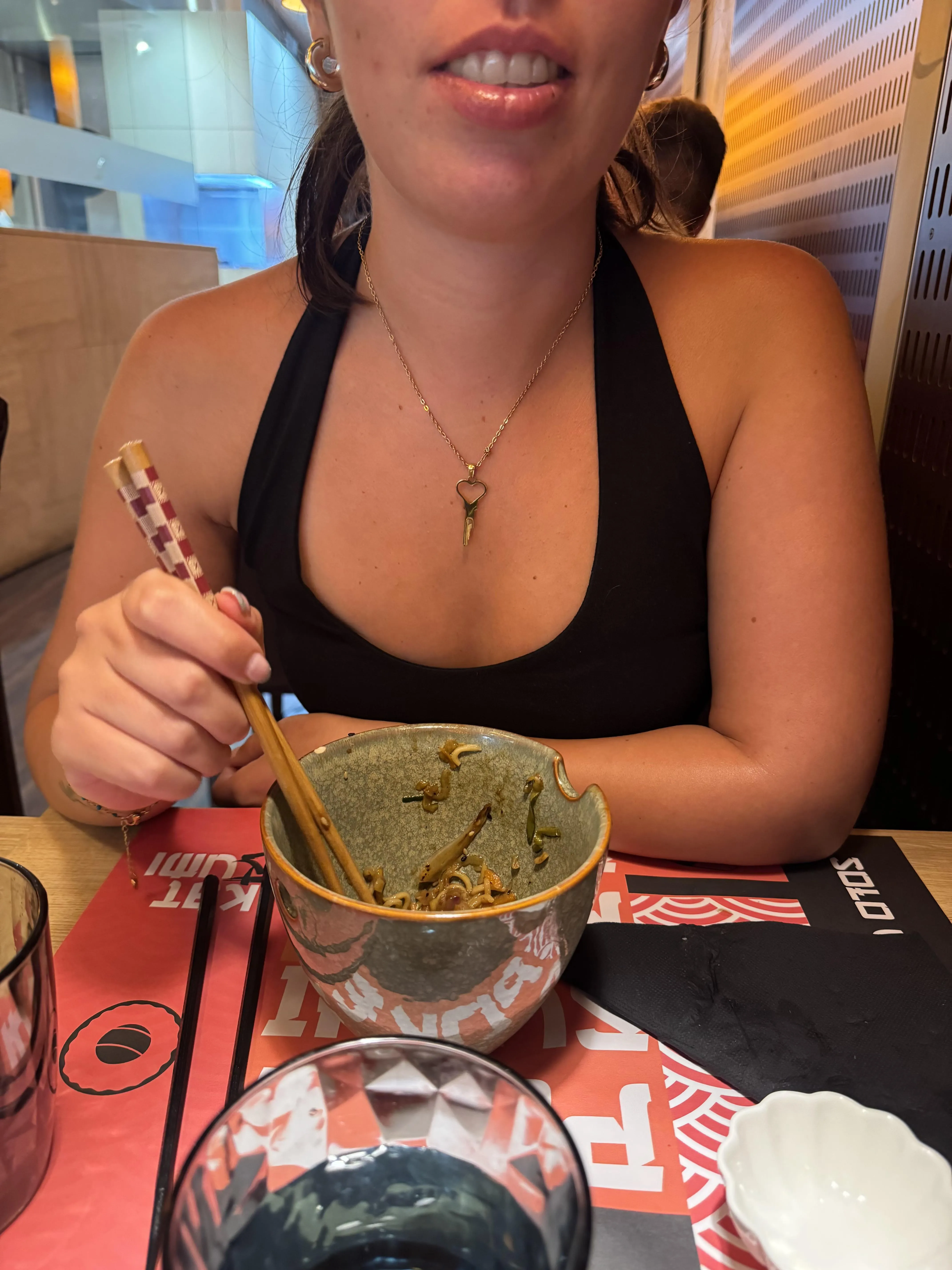 Dinner date with BF wearing his key while resting my feet on his cage all evening… He struggled I smiled