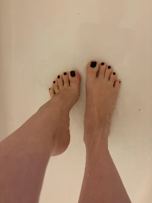 Do my feet turn you on?
