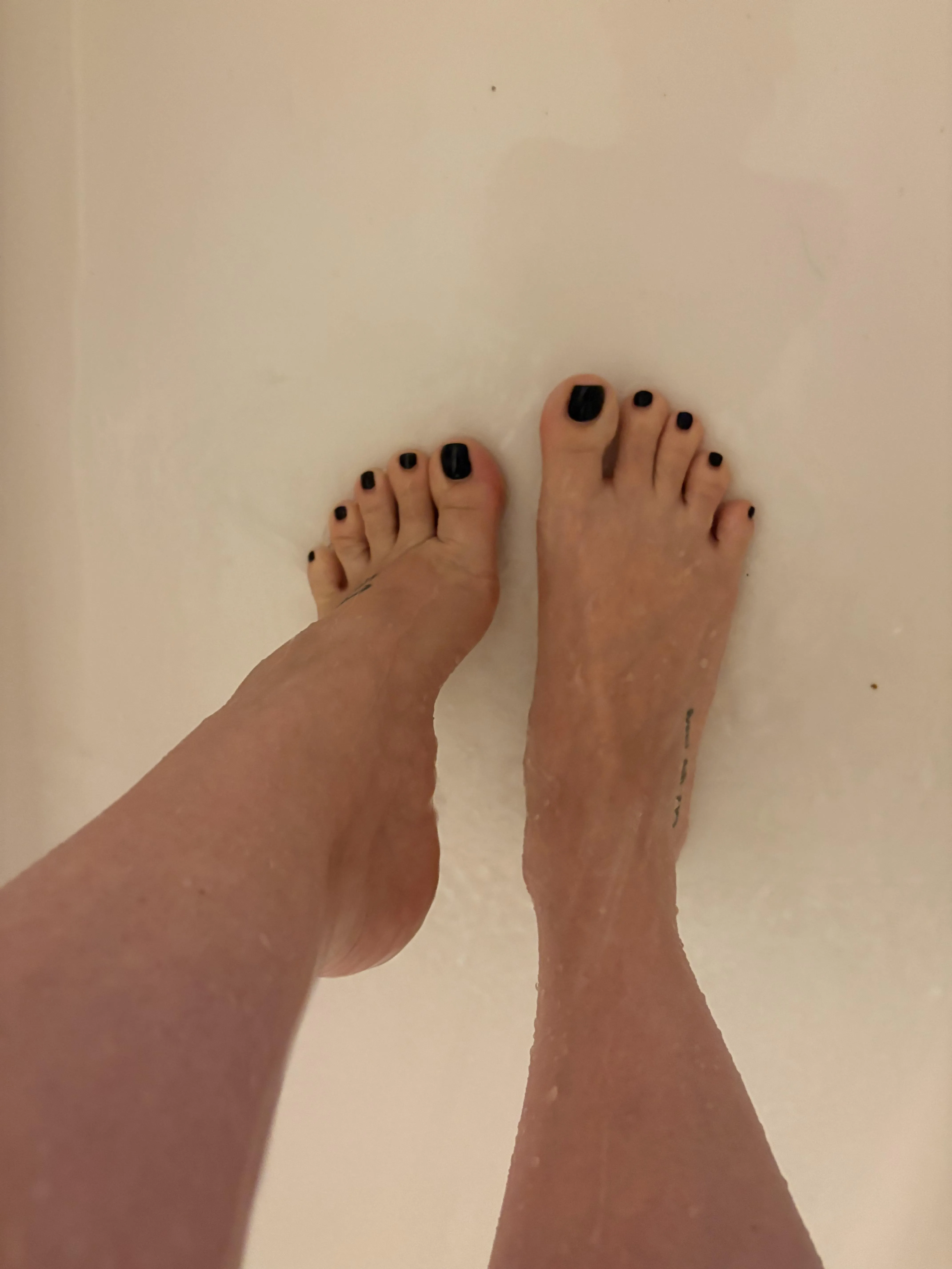 Do my feet turn you on?