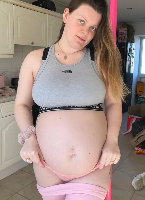 Do you like my 8 months belly?