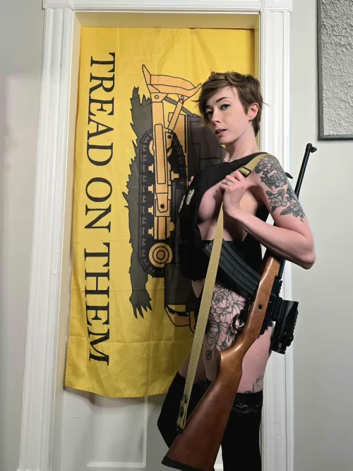 Happy 4th of July 🎇 do you think you could go 40 rounds with me? 😇