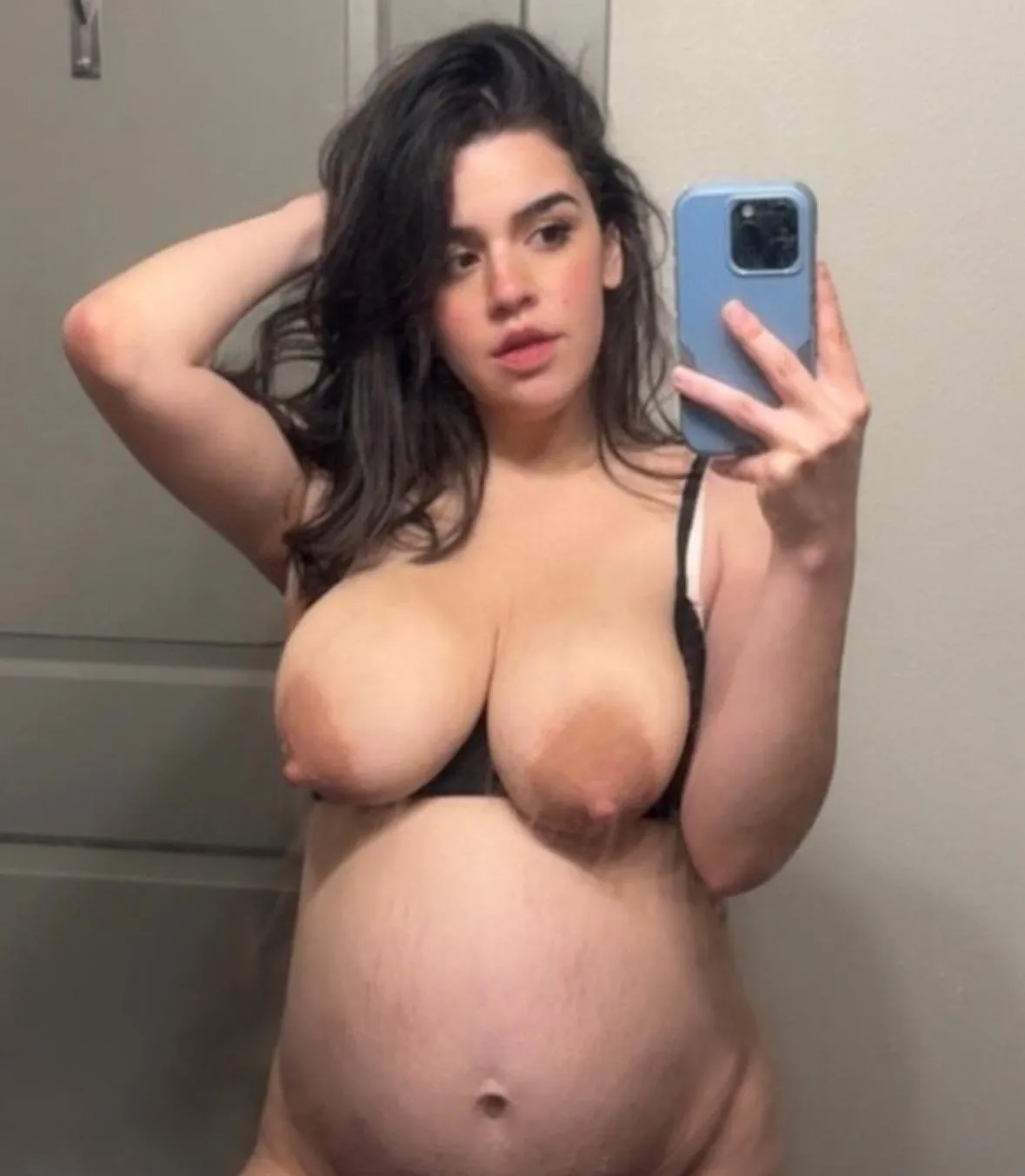 I can’t believe how big I am now compared to here at 4 months 😅