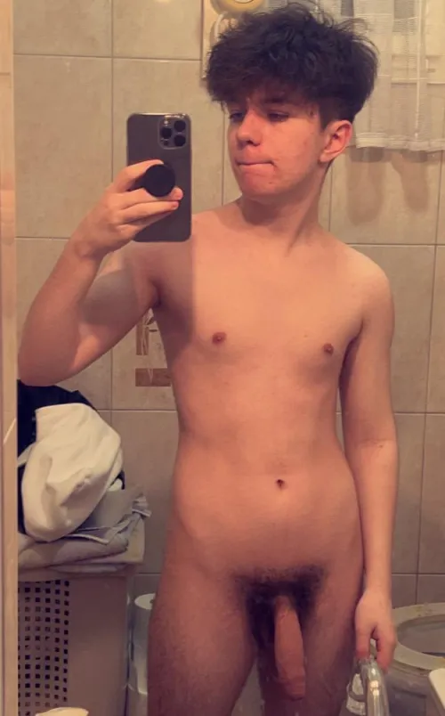 Just Turned 18.. Got A Lil Excited In Front Of The Mirror! 😅