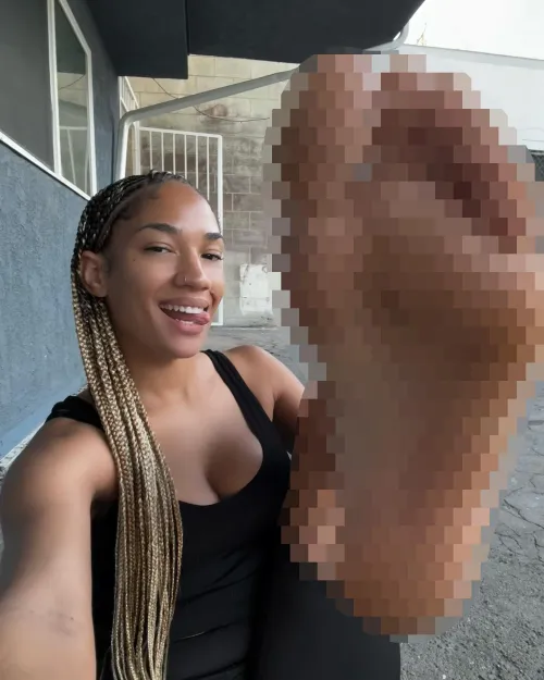 My soft sole is waiting for your tongue!