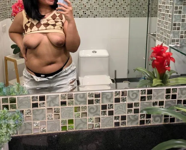 Say YES if I can send you nudes