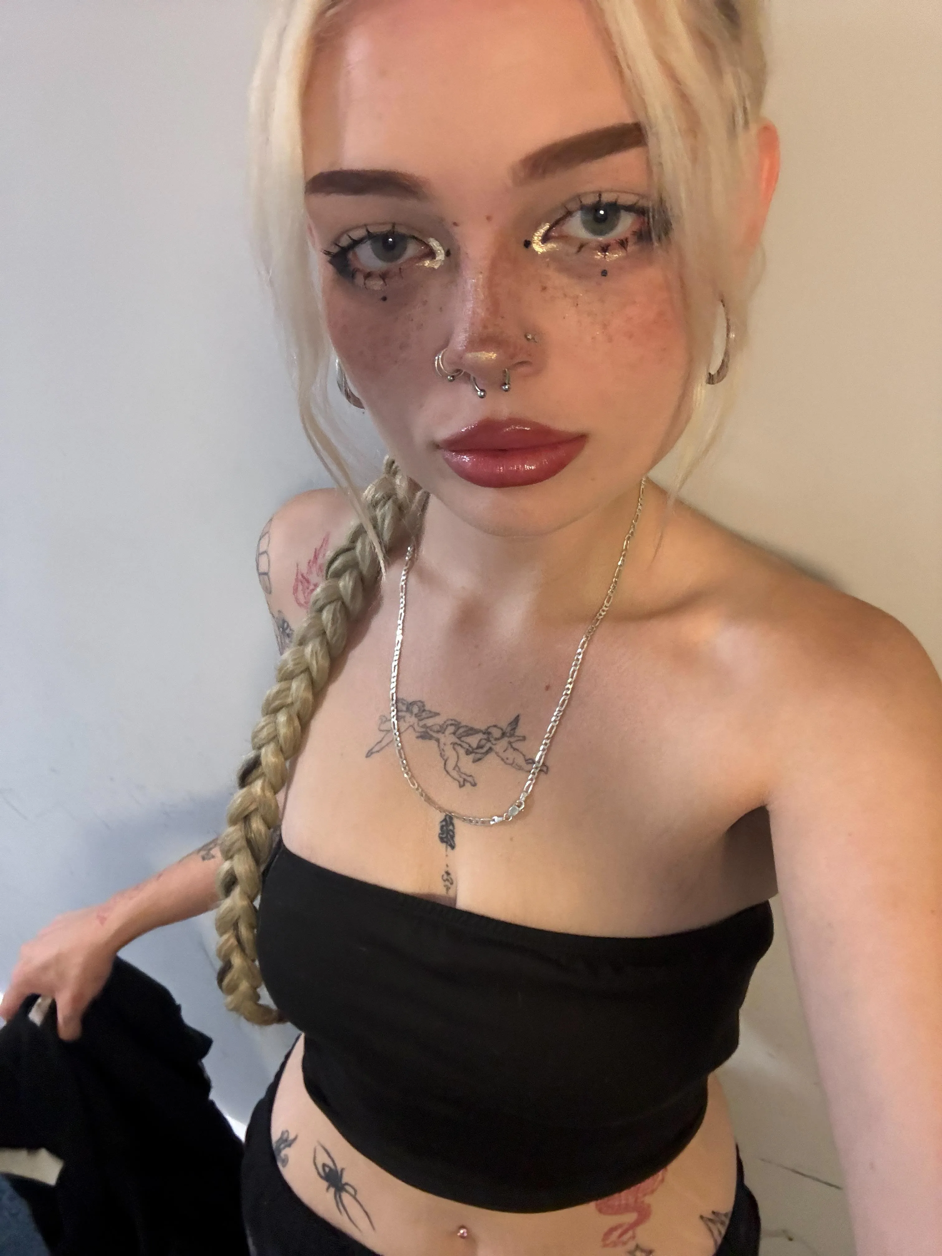 Tele chlo3m3ow3 🇬🇧 beg for me loser👅 Tele chlo3m3ow3 🇬🇧 beg for me loser👅