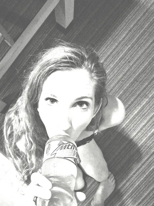 Use my wife in hotel tonight RI dm me