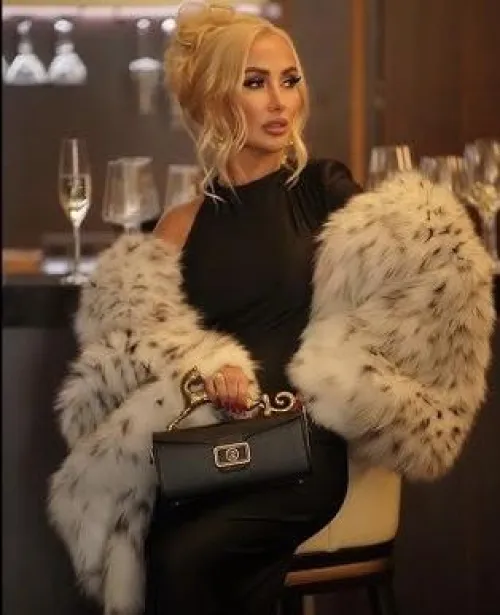 What I‘d give to jerk off with this fur…