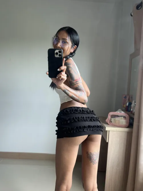 Willst du nur glotzen oder ihn gleich reinschieben? f19