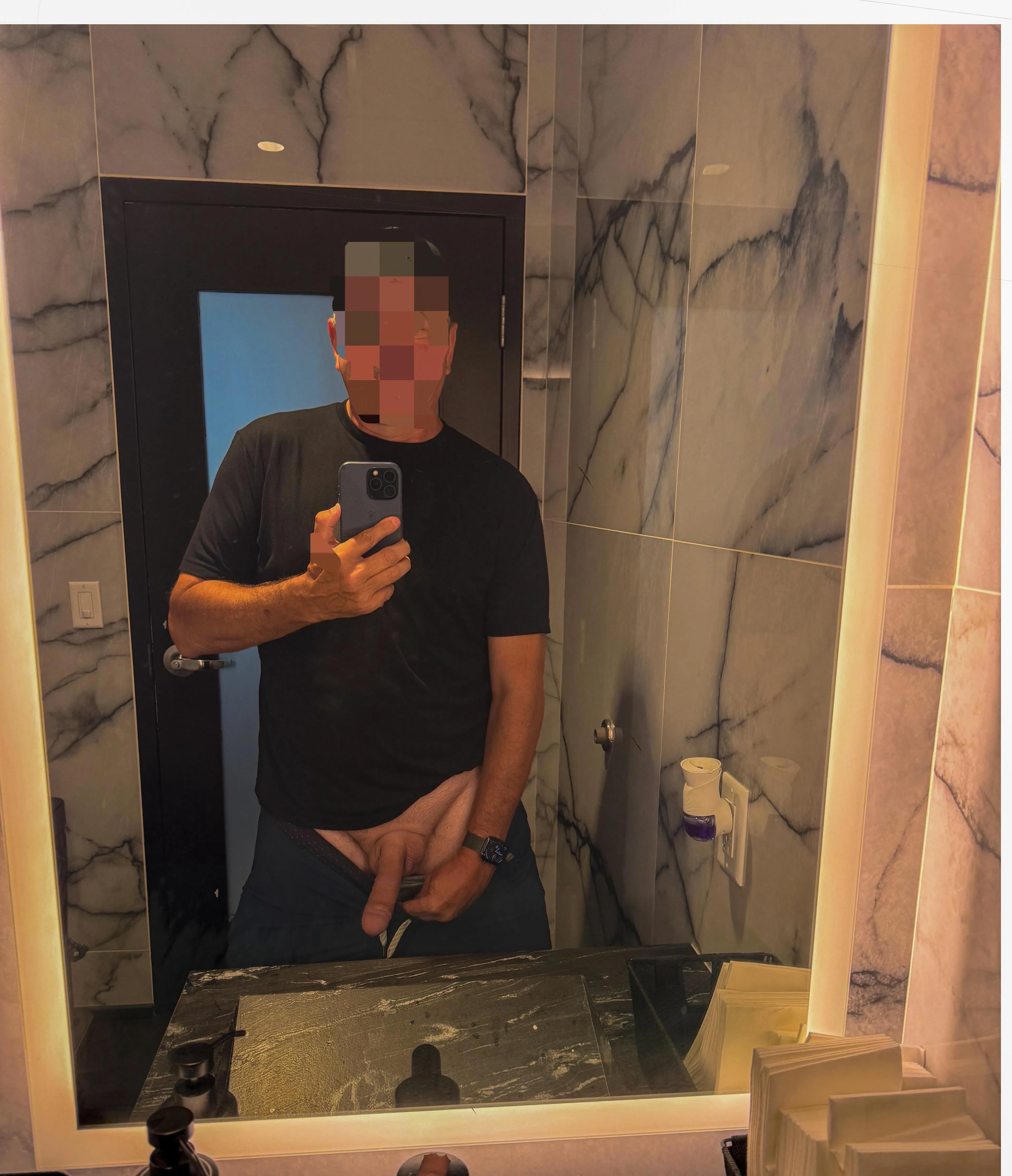 (54)Pull it or suck it ?