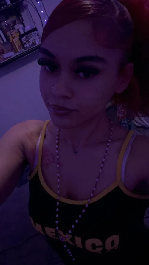 Drains available, come to mommy and go bankrupt for me while your virgin white ass fucks your disgusting handpussy edging for more denial 😈🔐.