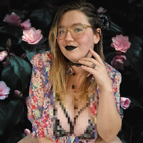 Sexy and out of your league, goblin loser. 🤭🥰