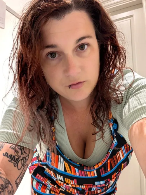 Strip me out of my dungarees