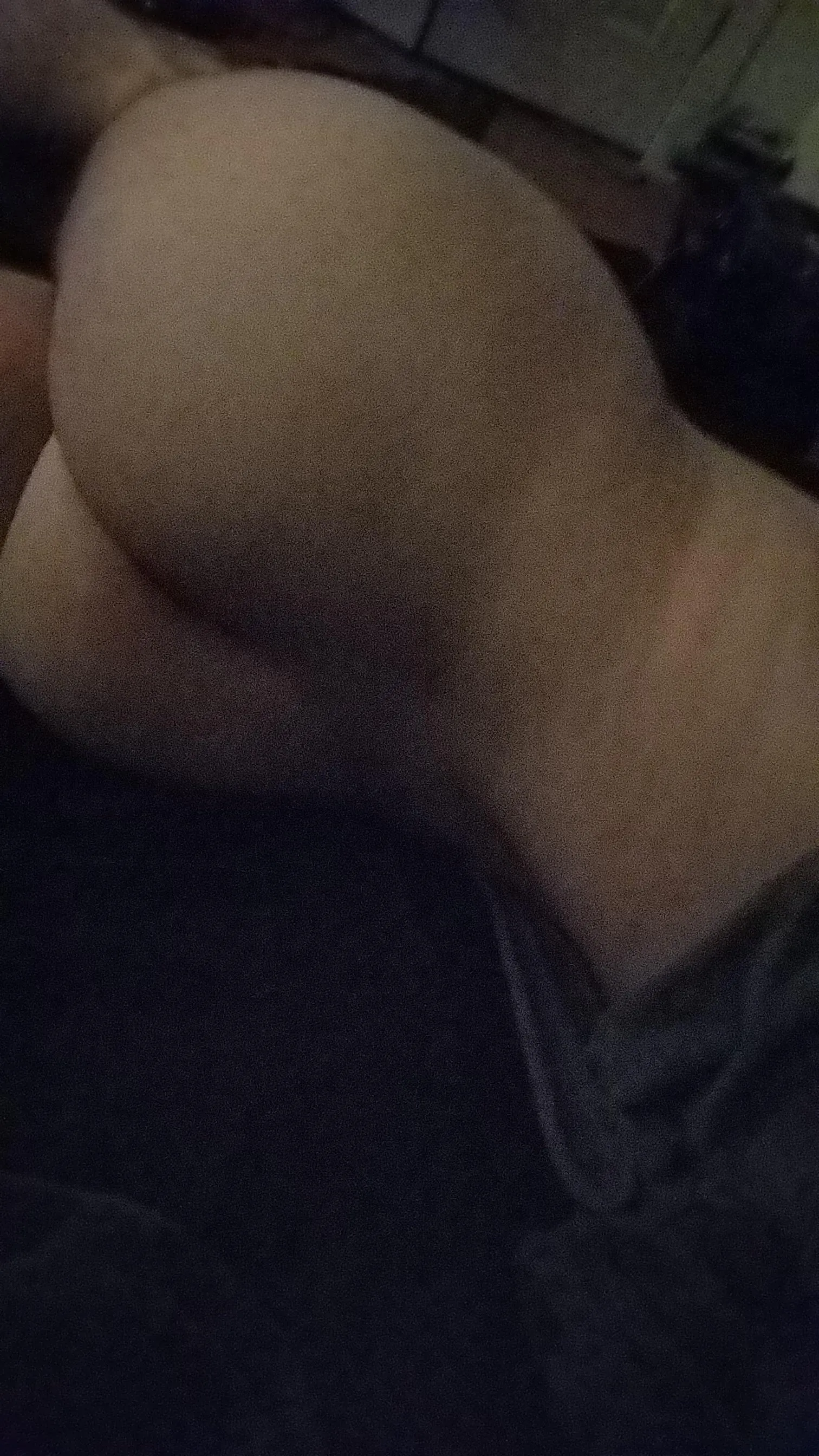 23 m need a big guyyy 🥺