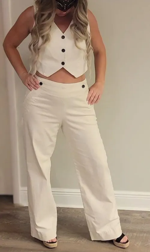 A chic day for my 43 yo self.