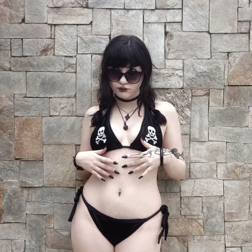 [B4D] Sorry I smashed your corolla with my range rover